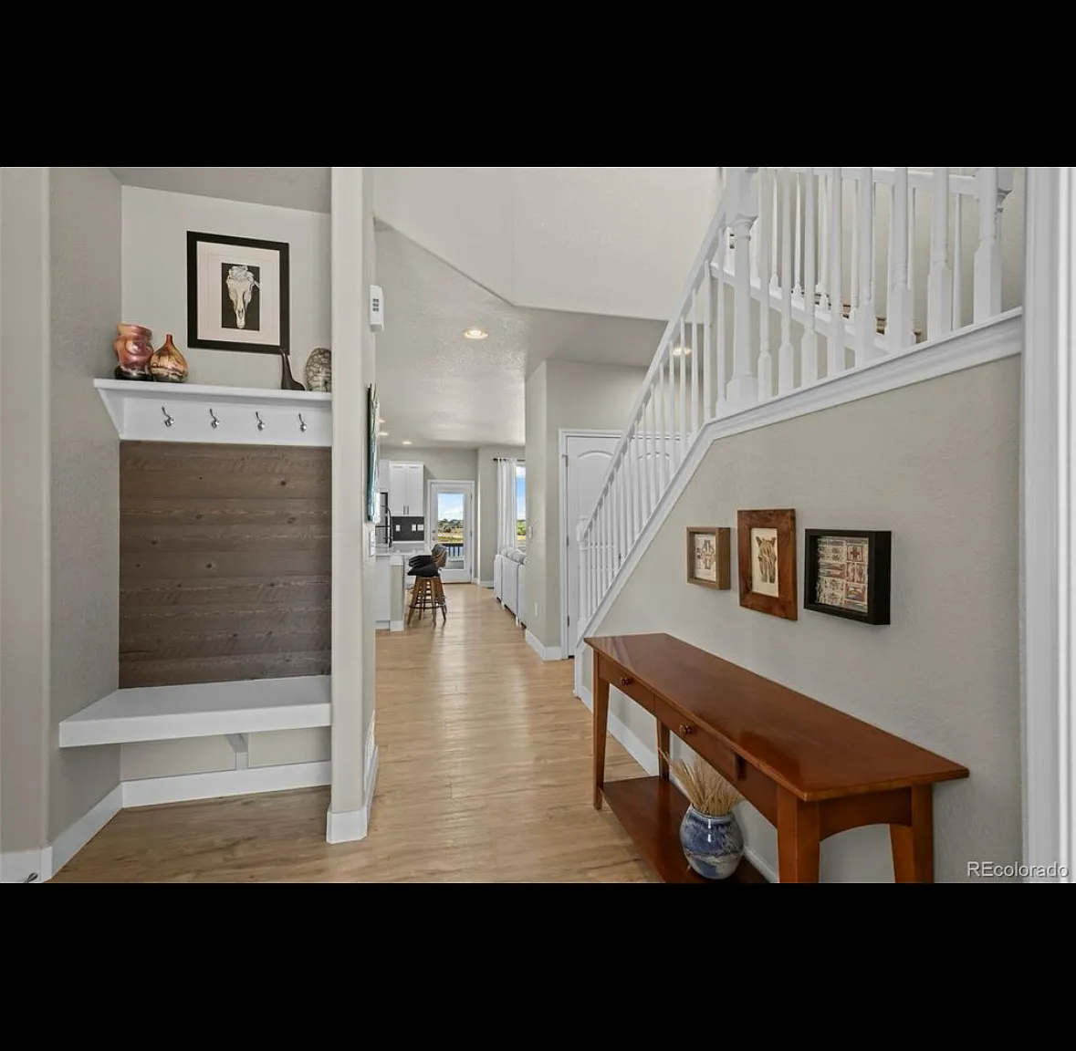 4 bed, 3287 sqft, $3,475 — Photo 4
