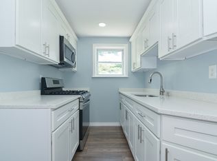 517 Palmer St, Fall River, MA 02721