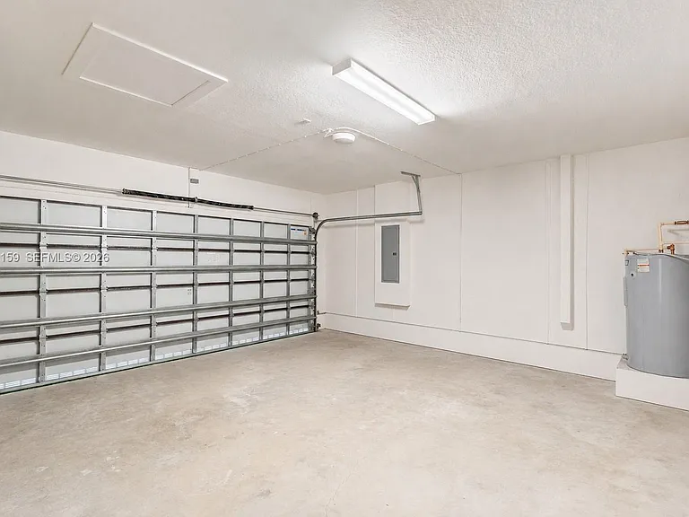 14747 SW 38th Ter — Photo 36