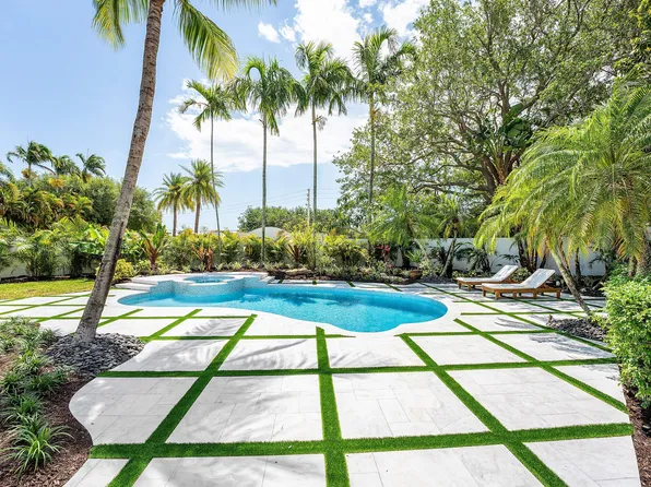 1210 Delray Lakes Drive, Delray Beach, FL 33444