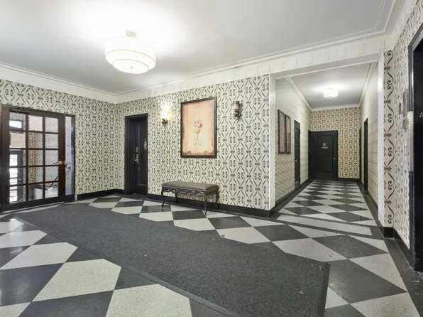 530 East 88th Street image 11 of 12