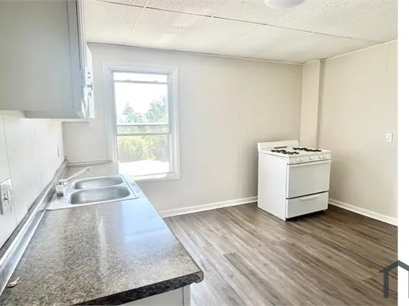 810 E Erie Ave, Lorain, OH