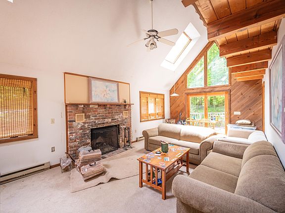 3rd image of 66 Buckboard Drive