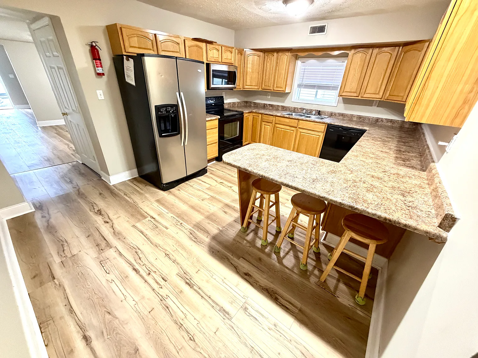 5 bed, 1856 sqft, $1,650 — Photo 1