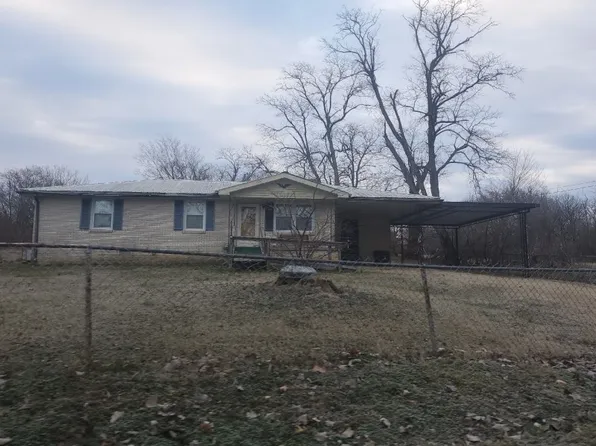 103 S Adams St, Adams, TN 37010