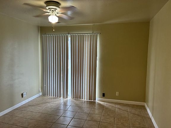 4th image of 1160 Grand Terrace Dr APT 4