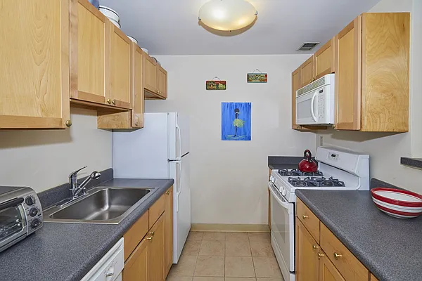 Sold by Brown Harris Stevens | media 21