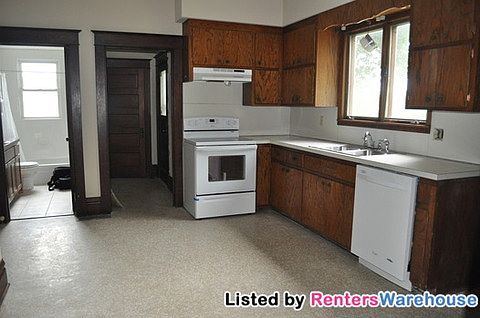 5th image of 2086 240th St W