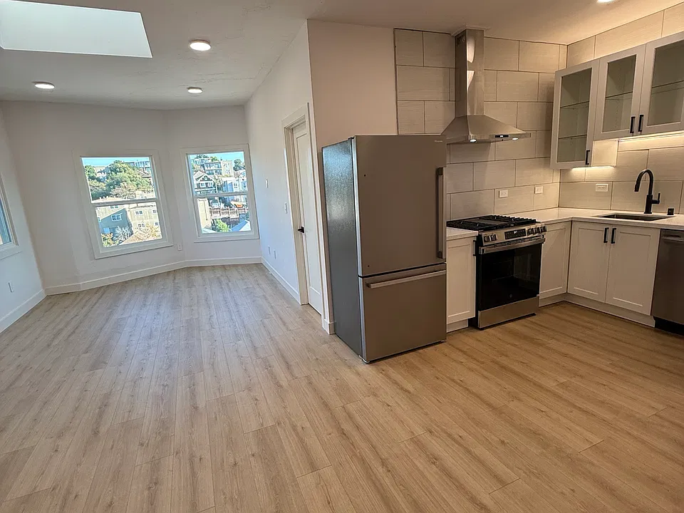 410 Fairmount Ave #305