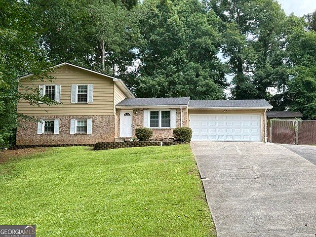 1st image of 3204 Stanford Cir