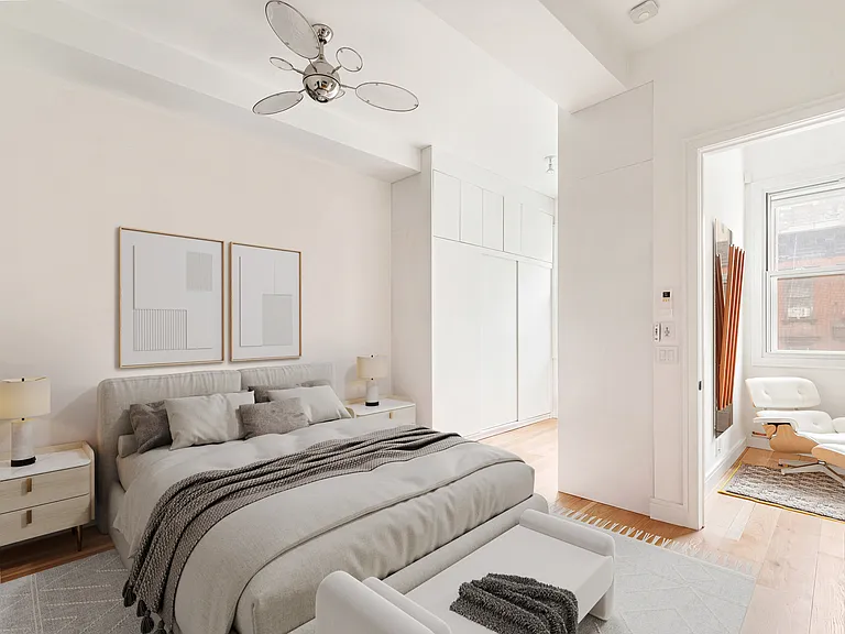 521 W 47th St #4D — Photo 9