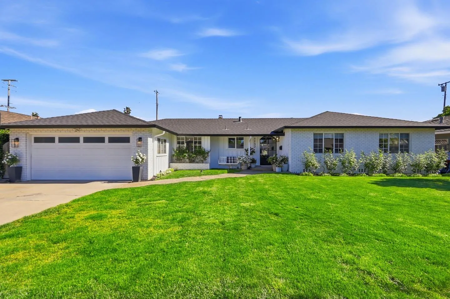 1132 Denise Way photo 1