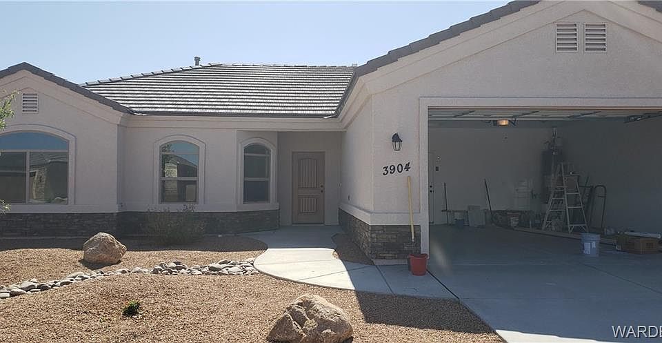 1st image of 3857 E McVicar Ave