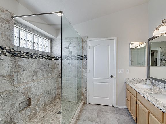 3rd image of 6440 W Wahalla Ln