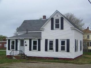 66 Boynton St, Eastport, ME 04631