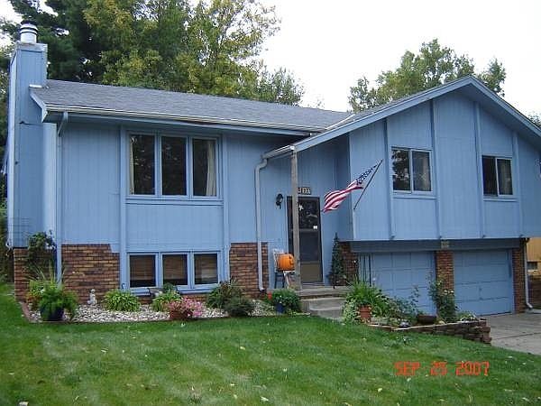 1st image of 817 Crest Dr