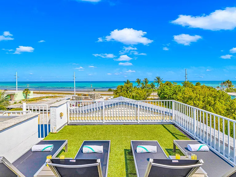 Gulfview Dr — Photo 40