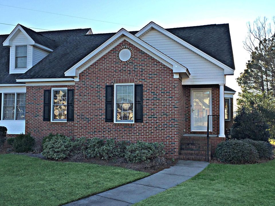1st image of 638 Amberdale Cir W