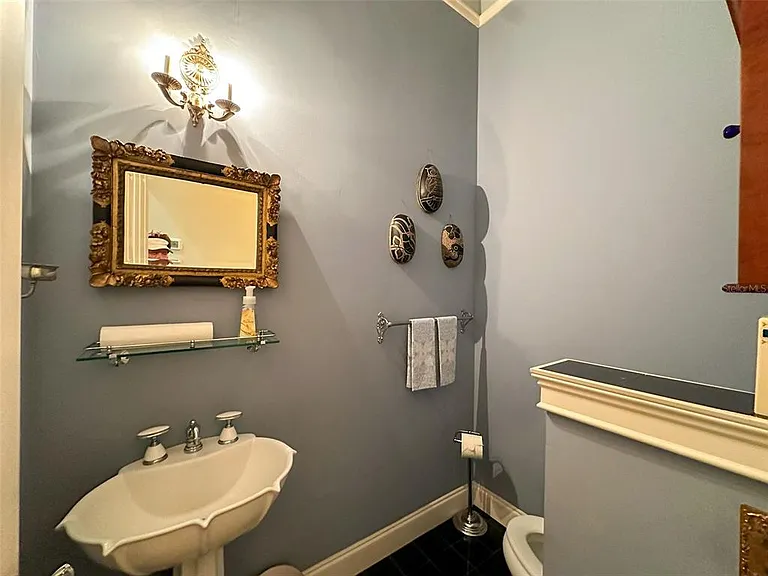 6425 NW 202nd Pl — Photo 59