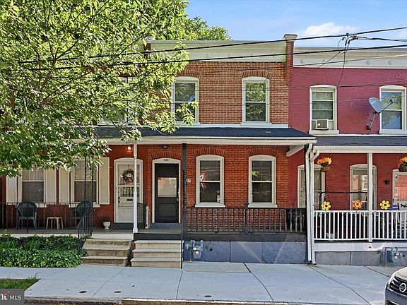 2nd image of 227 W 22nd St