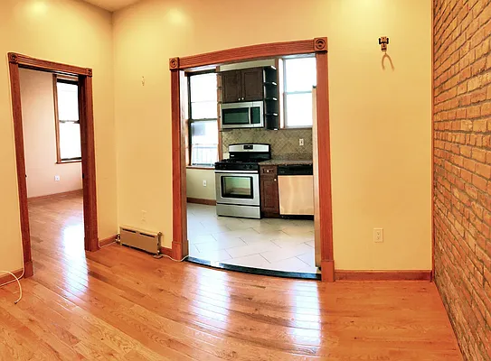 Rented by Rapid Realty Cobble Hill | media 74