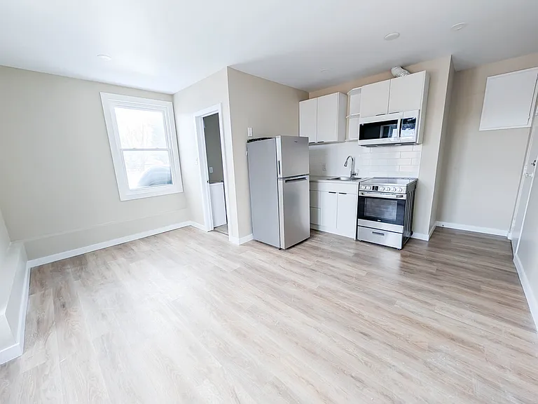 5824 Main St #A — Photo 1