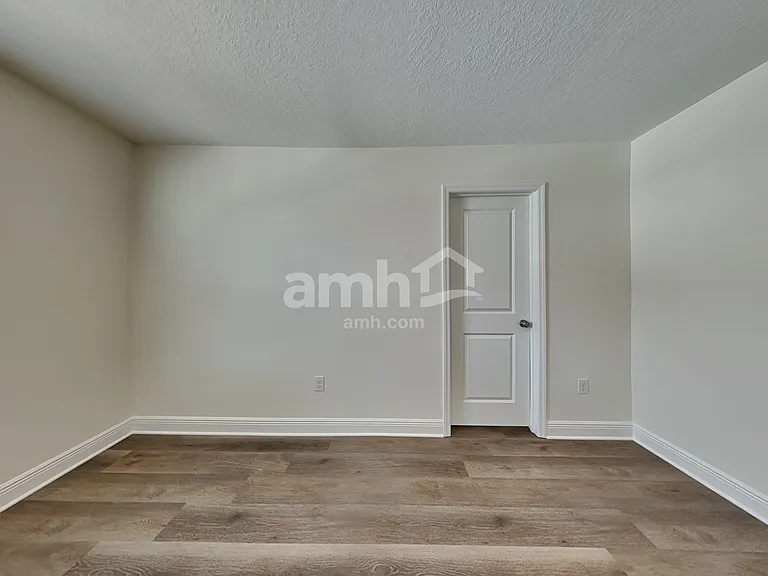 27243 Saint Andrews Ave — Photo 23