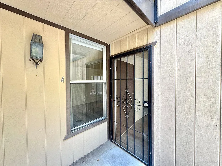 4546 Norwood Street — Photo 18