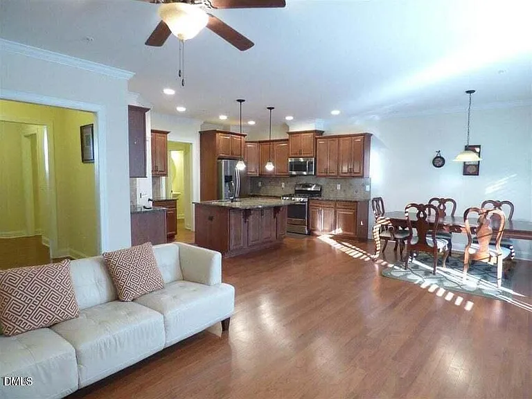 342 Rose Walk Ln — Photo 5