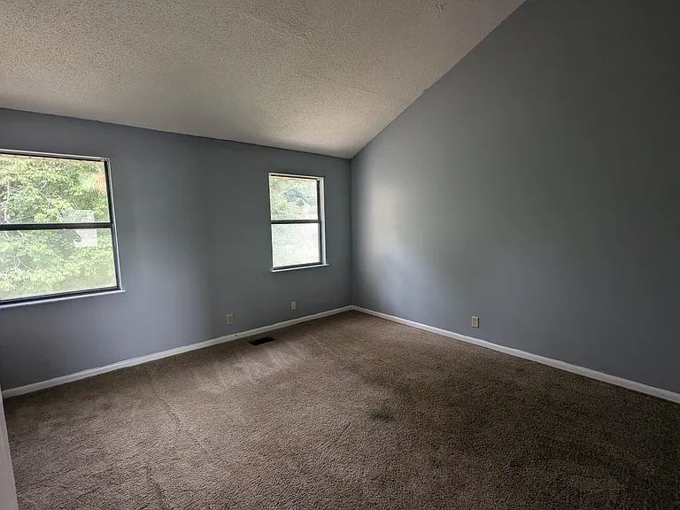 727 S Main St #86 — Photo 4