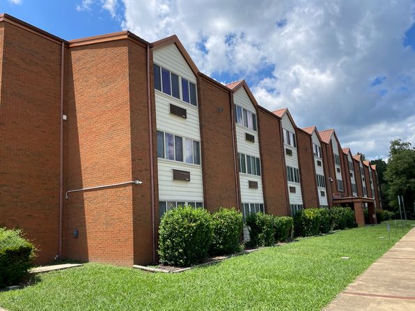 2049 Greenwood Dr #204