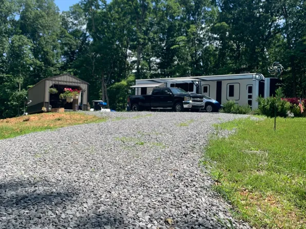 226 Skip Jack Ln, Cadiz, KY 42211