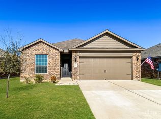215 Kennedy Dr, Venus, TX 76084