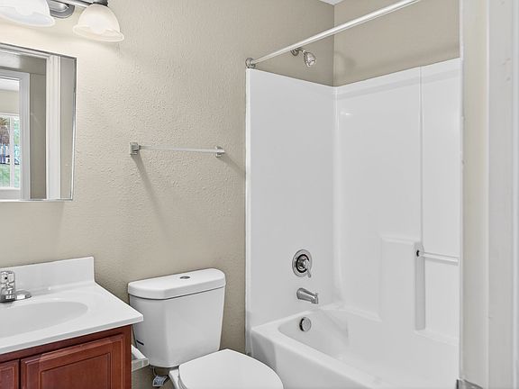 Clean, updated bathrooms