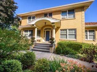 1039 N Oak Park Ave, Oak Park, IL