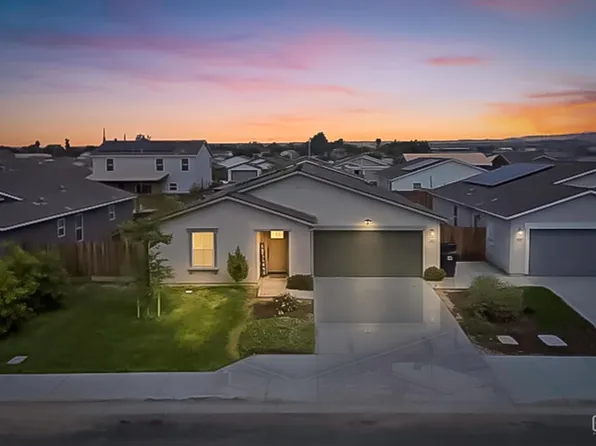 8716 Akero Ave, Bakersfield, CA 93307