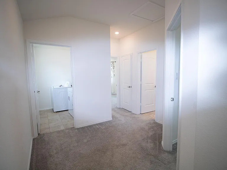 2105 Ebony Dove St — Photo 19