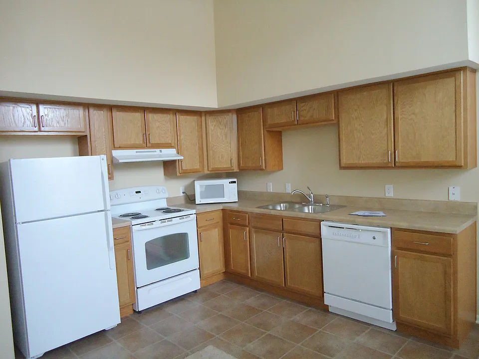 201 W Butler St
