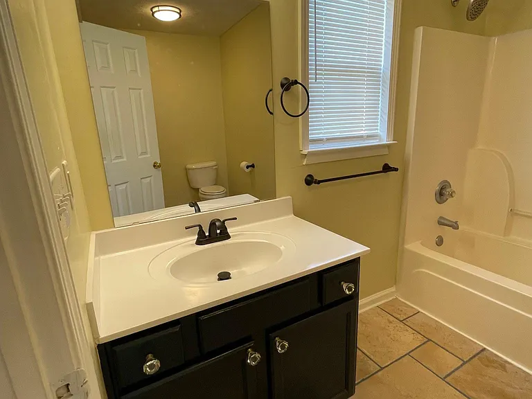 136 Centennial Cir — Photo 13