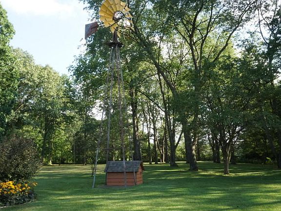 4th image of 10589 E M 89 Hwy