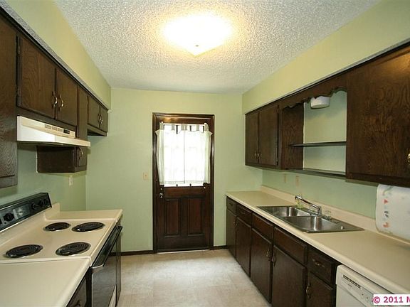 5th image of 3109 S 216 East Ave