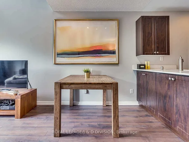 139 Merton St #438 — Photo 12