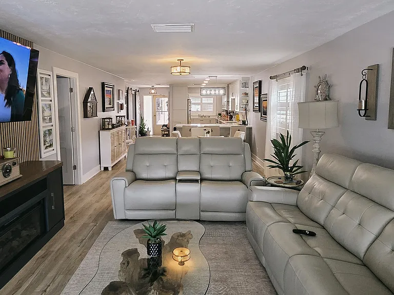 338 Boca Ciega Point Blvd N — Photo 10