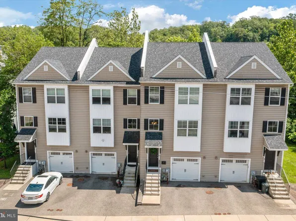 605 Apple St, West Conshohocken, PA 19428