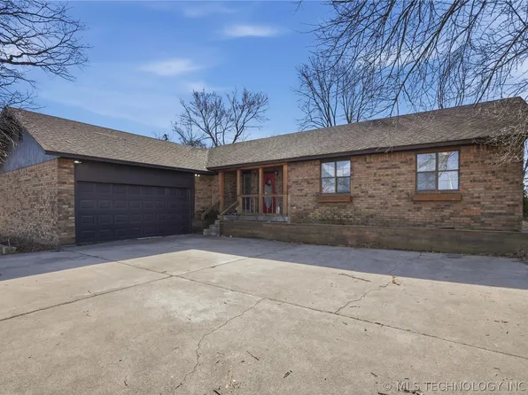 602 Ridge Dr, Sallisaw, OK 74955