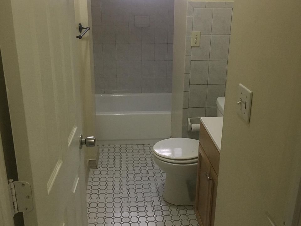 1st Unit Bathroom