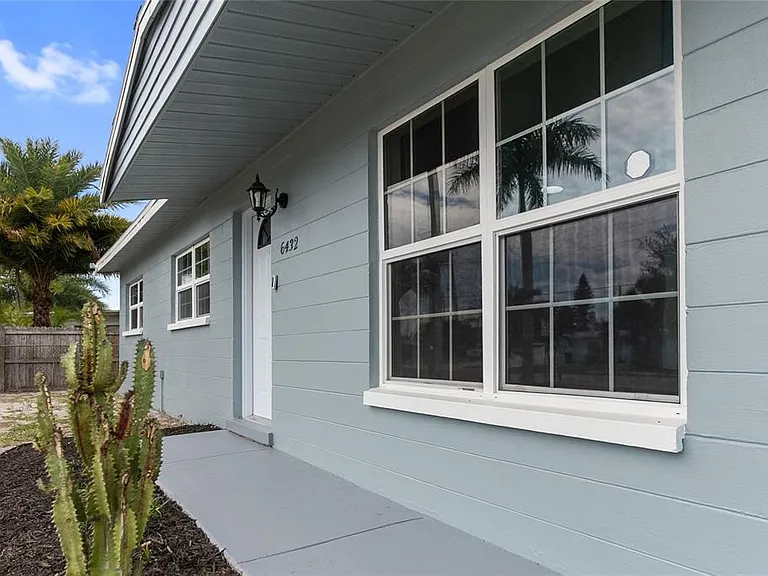 6432 26th St W — Photo 22