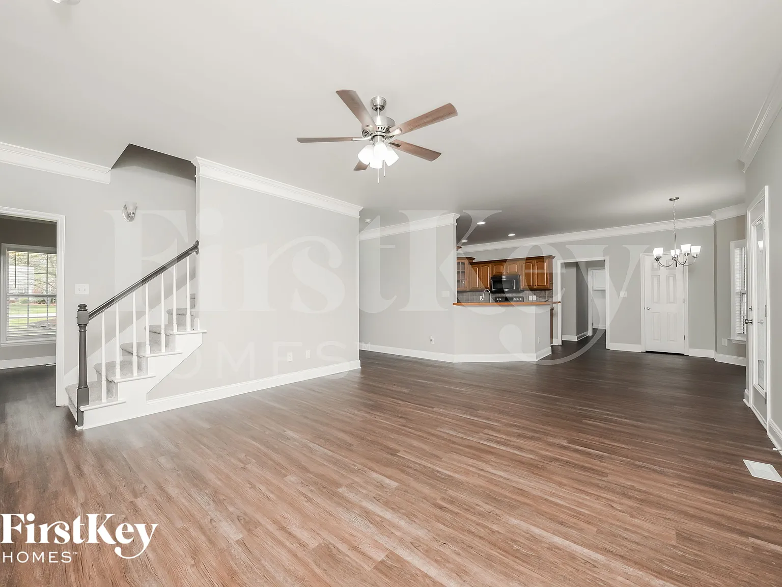 3 bed, 3.0 bath, 2642 sqft, $2,845 — Photo 4