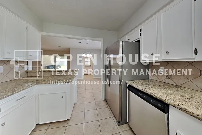 1920 Crooked Creek Ln — Photo 5