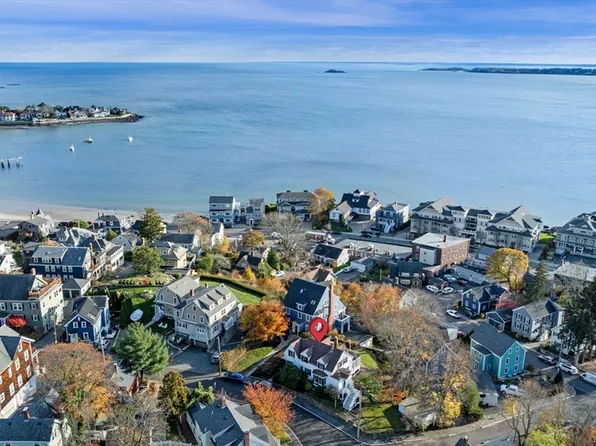 27 Rockland St, Swampscott, MA 01907